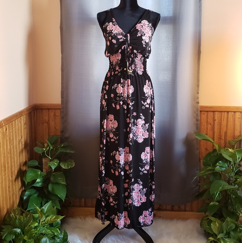 NWT One-size fits Black and Pink maxi dress